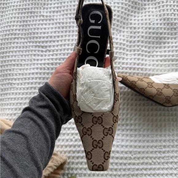 Gucci Tan Patterned Women's Heels - Picture 2 of 3